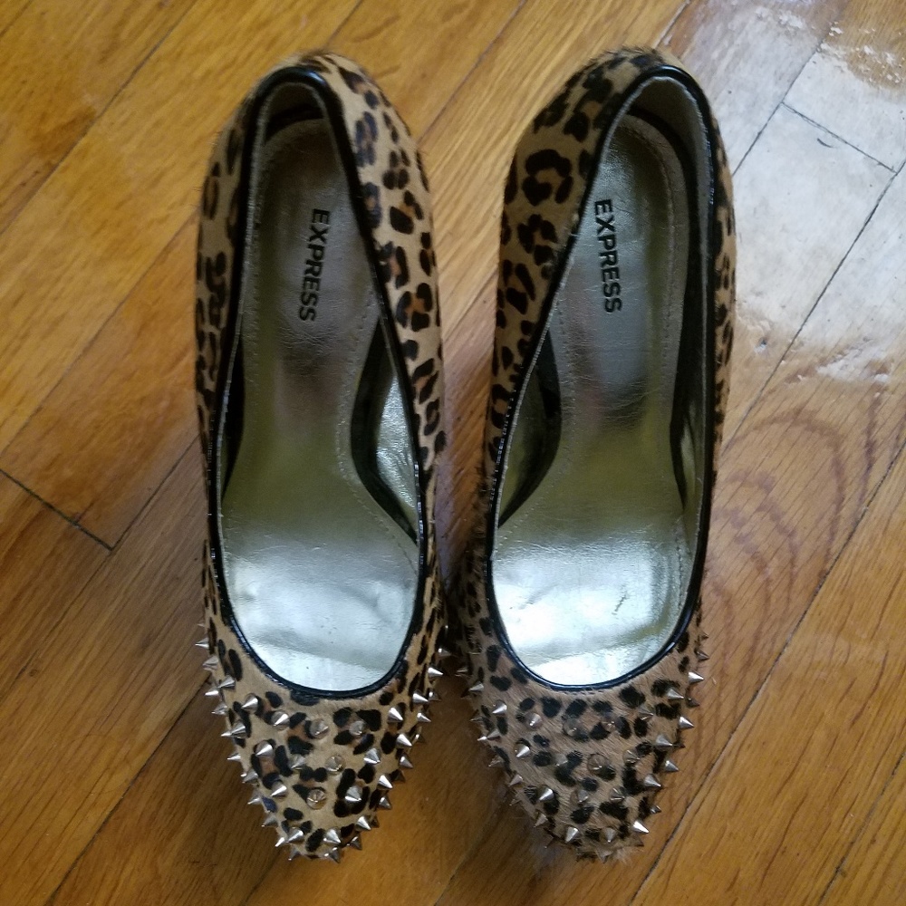 Express Platform Heels